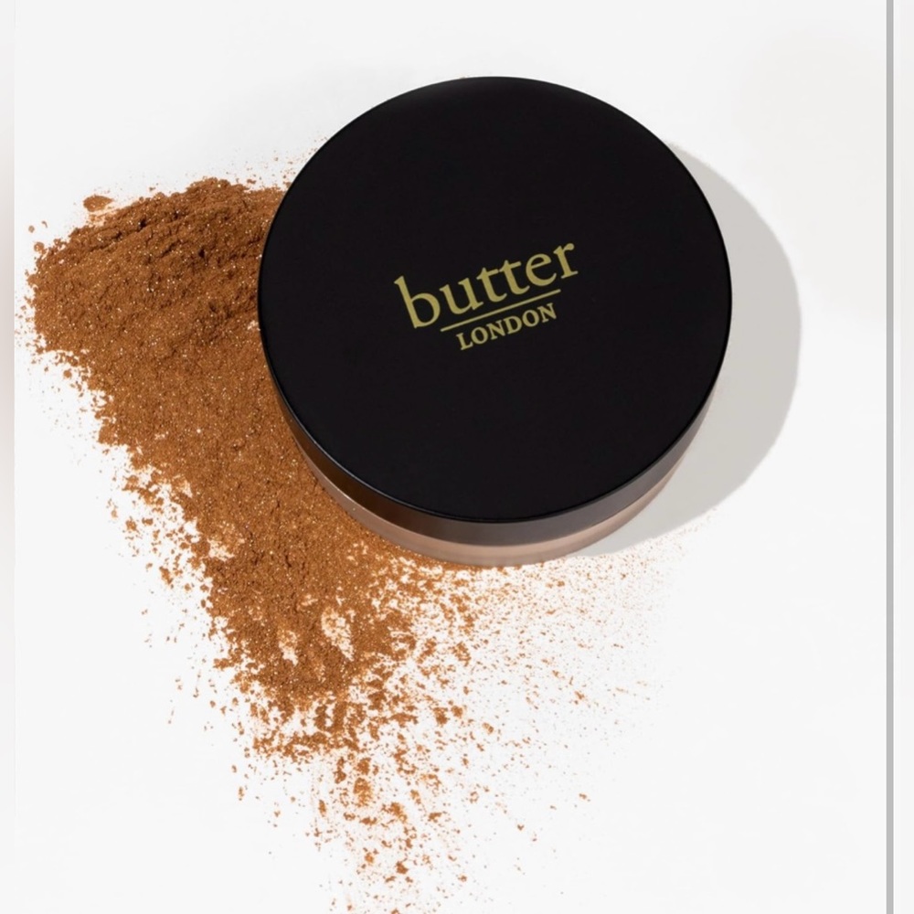Butter LONDON LumiMATTE Loose Powder